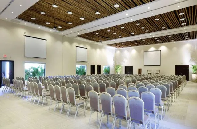 Grand Palladium Bavaro Suite Todo Incluido sala de reuniones